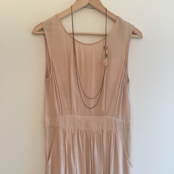 Urban Outfitters Rose Quartz Key Bronze Necklace - Picture 4 of 4